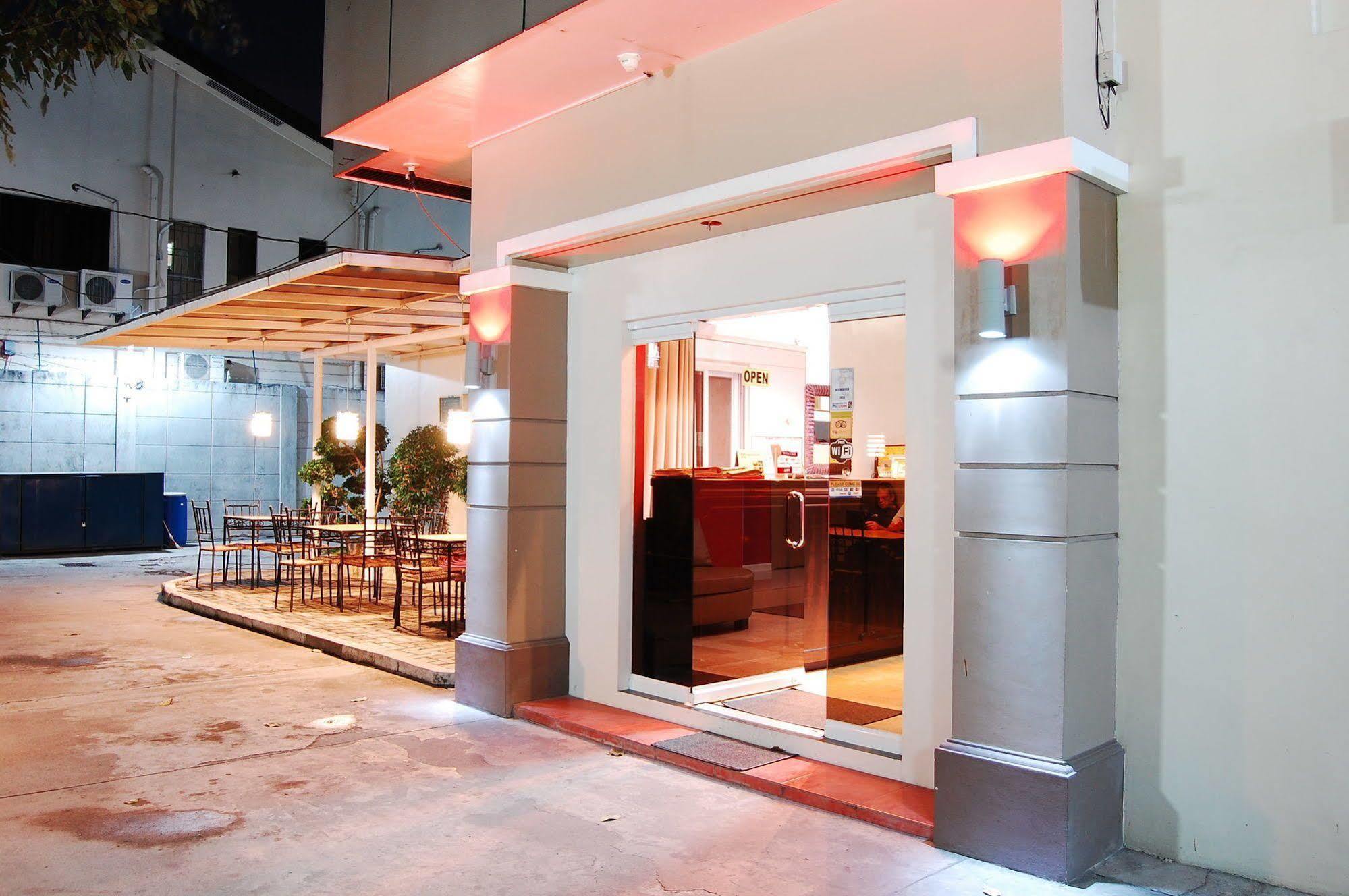 鲁米阿帕特尔酒店 安吉利斯 外观 照片