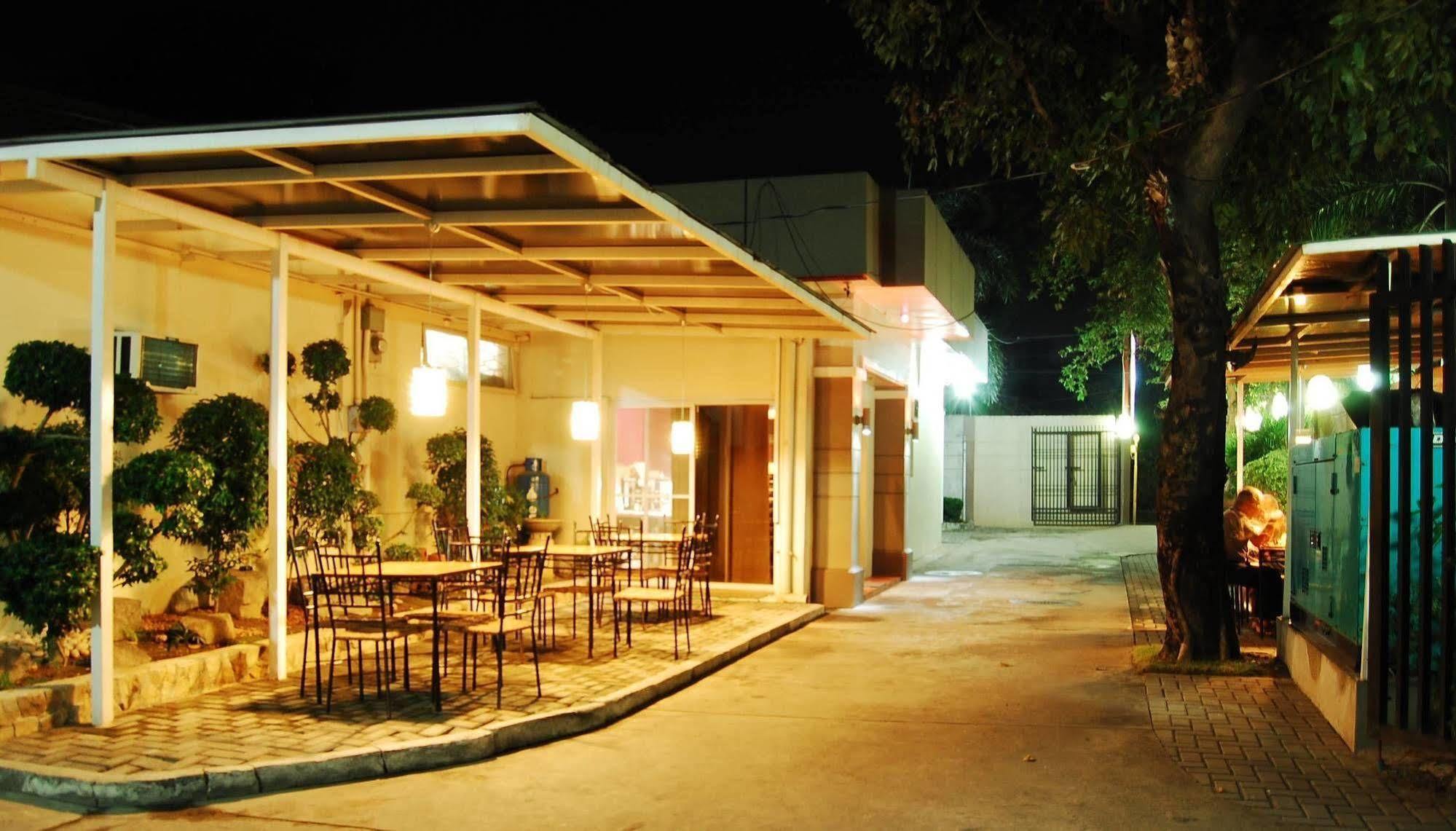 鲁米阿帕特尔酒店 安吉利斯 外观 照片